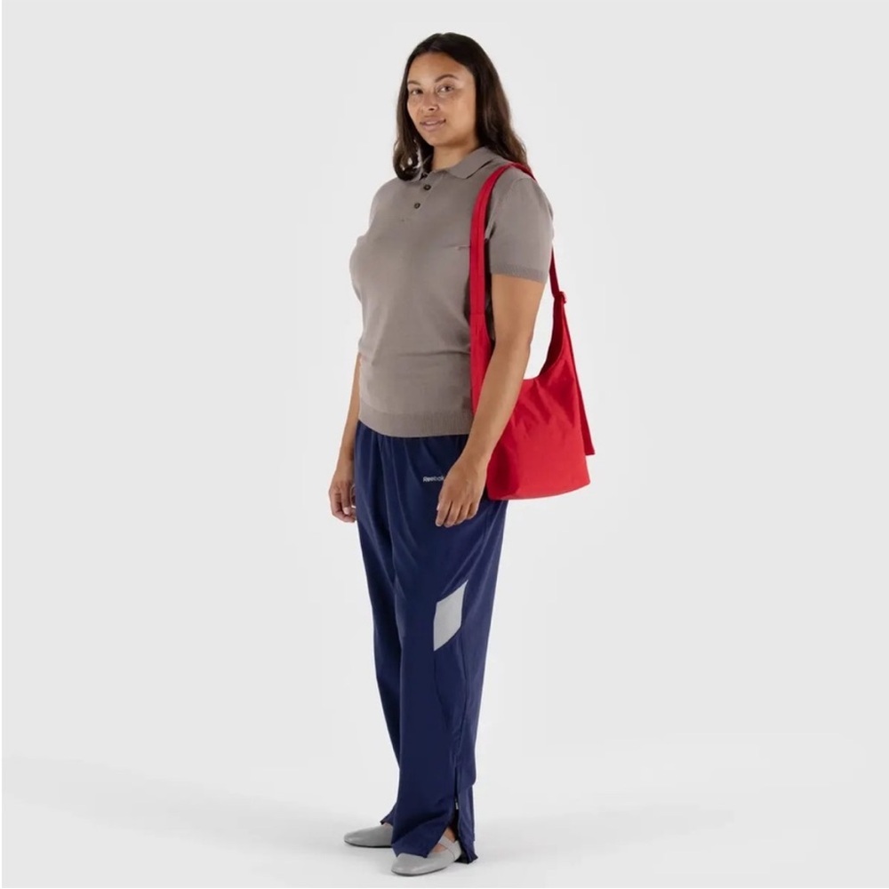 BAGGU Small Nylon Sling Bag in Candy Apple Red - Picture 3 of 8